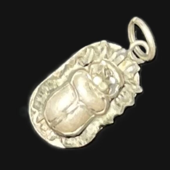 🆕Sterling Silver Egyptian Scarab Pendant w/ Hieroglyphics | 925 | 2.6g - Picture 1 of 4